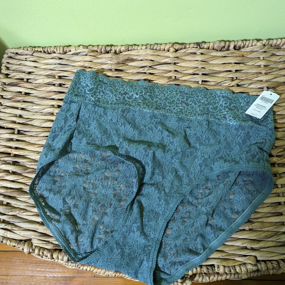 BRAND NEW XL Soma Embraceable Lace Modern Brief